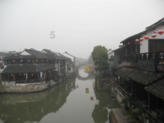 88岁老人每天玩3小时游戏获吉尼斯纪录 老伴：他还是“家务万能手”